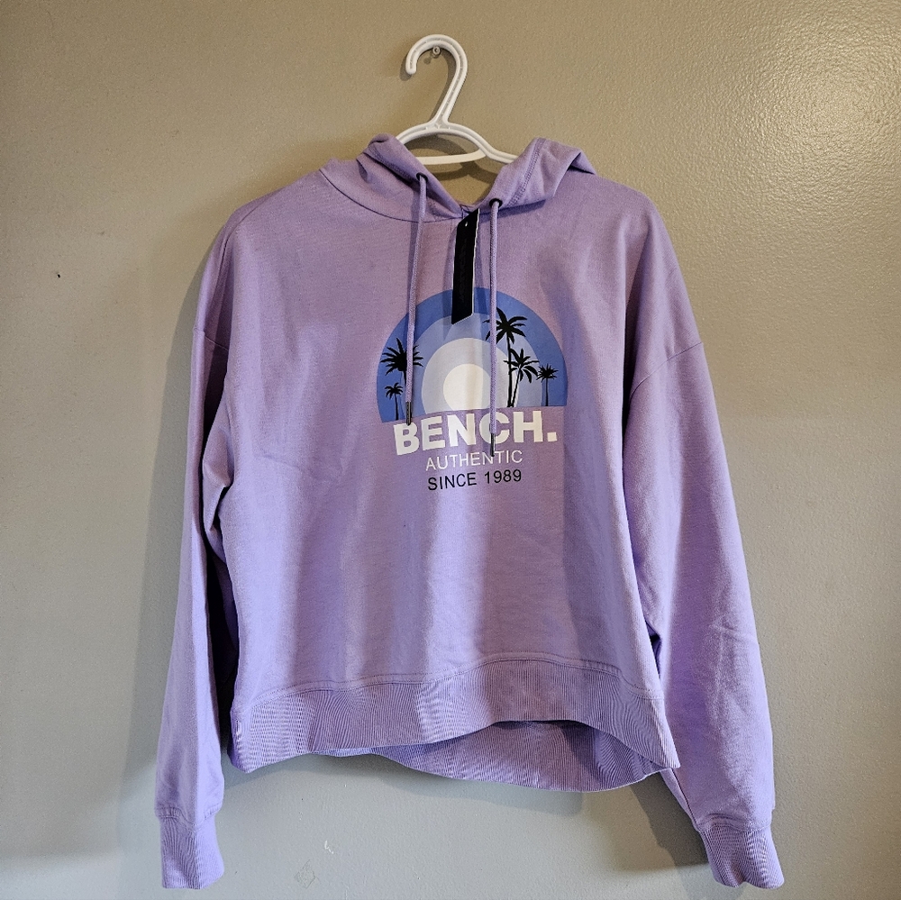 Bench Cropped Hoodie